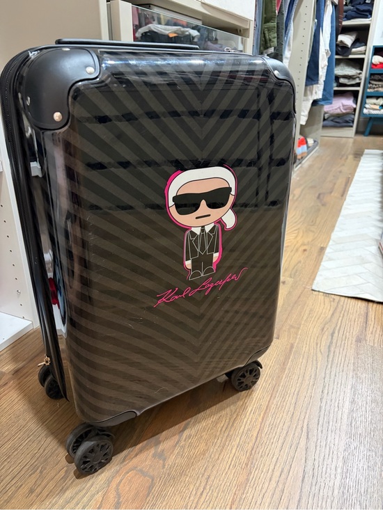 Karl Lagerfeld Other - Karl Lagerfeld Black Glossy Spinner Suitcase with Pink Accents